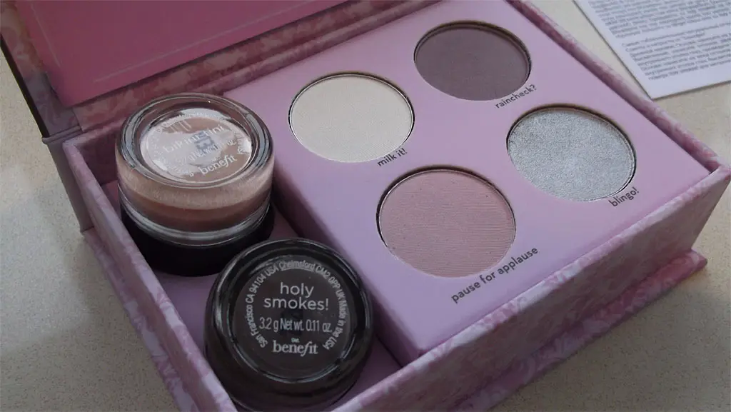 Benefit World Famous Neutrals Palette