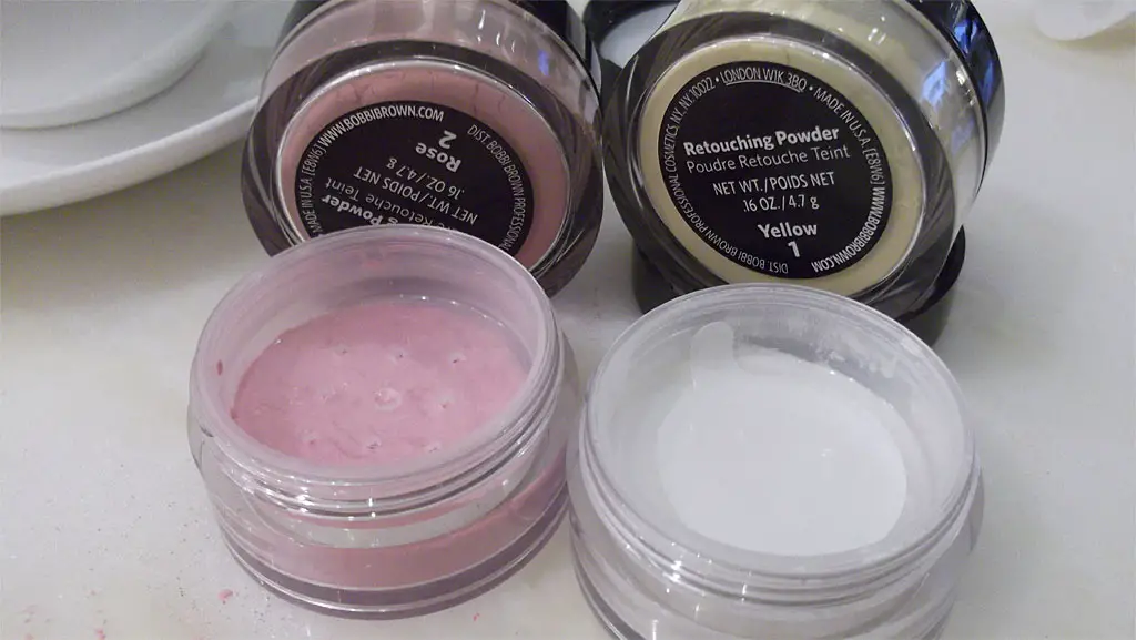 Bobbi Brown Skin Perfecting Retouching Powder