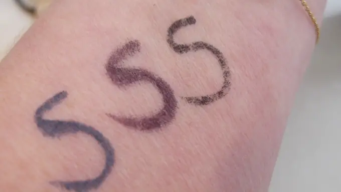 Sleek MakeUP Flick It Liner Day 2