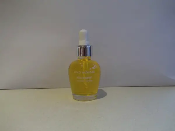 Cinq Mondes Facial Oil