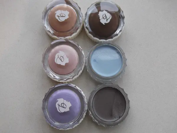 Benefit Creaseless Shadow Swatches 