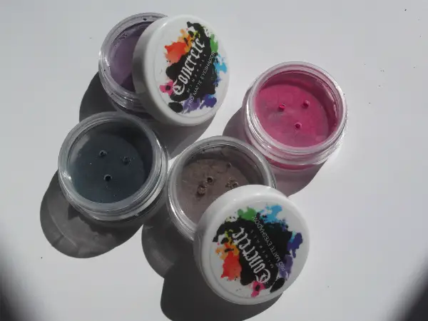Concrete Mineral Make Up Pots