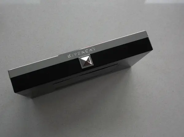 Givenchy Compact Foundation 1