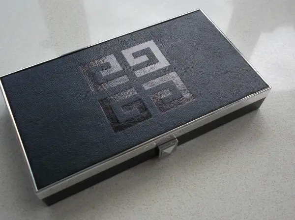 Givenchy Long Wearing Compact Foundation