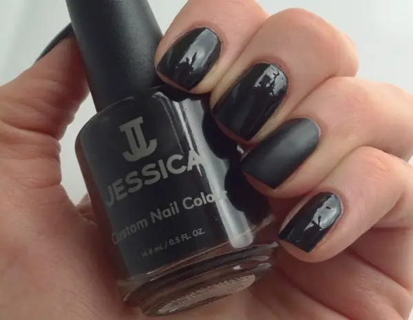 Jessica Black Beauties Feature Nail