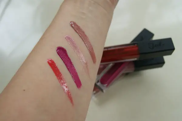 Sleek Gloss Me Matte Me Swatch