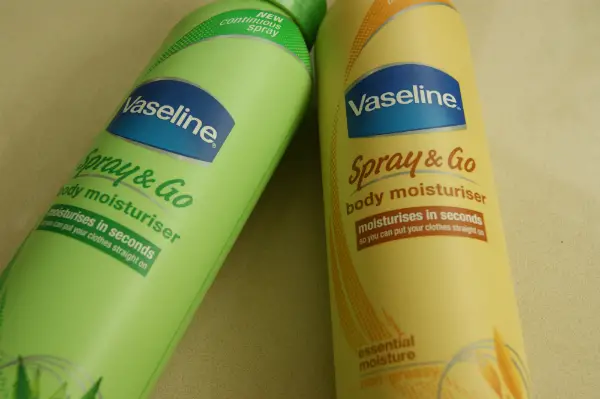 Vaseline Spray & Go