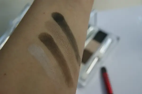 Clinique Jenna's Essentials Swatch