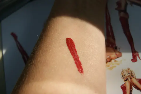MAC Viva Glam Swatch