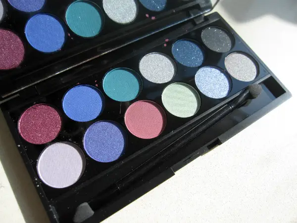 Sleek MakeUp i-Dinine Celestial Palette Open