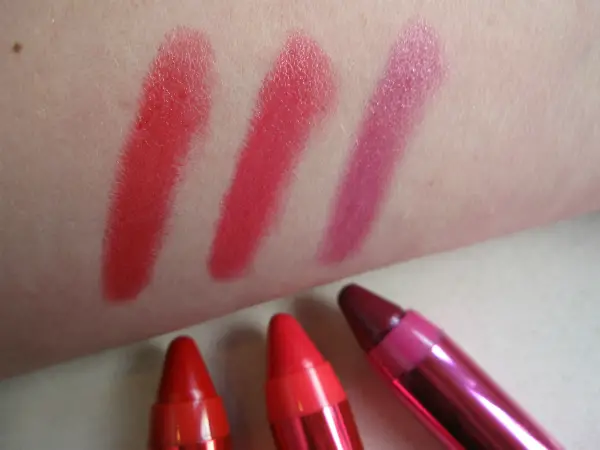 Revlon ColorBurst Crayon Laquer Balm Swatch 2