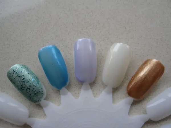 Revlon Parfumerie Fresh Swatch