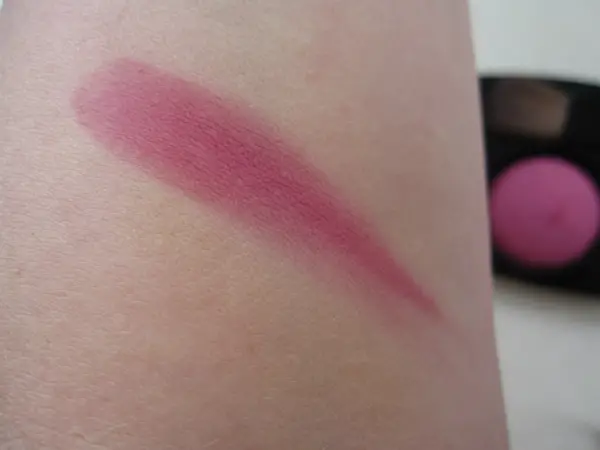 Chanel Quintessence (440) Joues Contraste Blush Review & Swatches