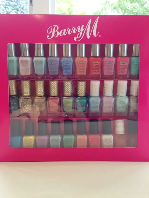 arry M Ultimate  Nail Set