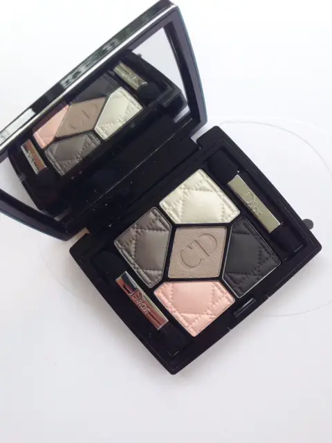 DIOR