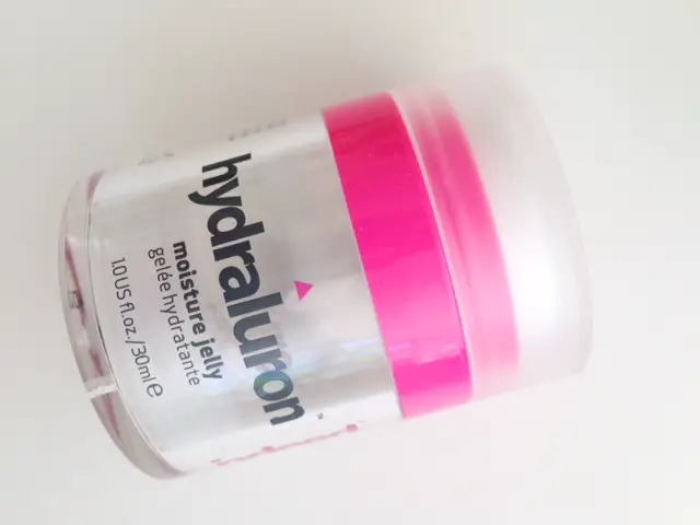 Hydraluron Moisture Jelly Review